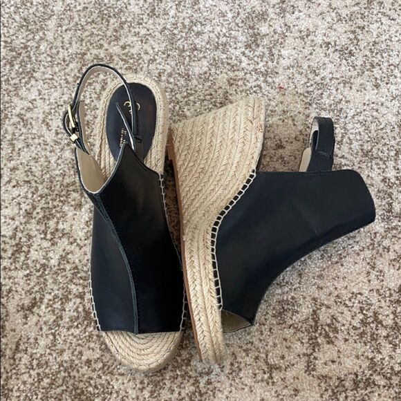 Seychelles Black Leather Wedge Sandals 9.5 - Picture 1 of 8